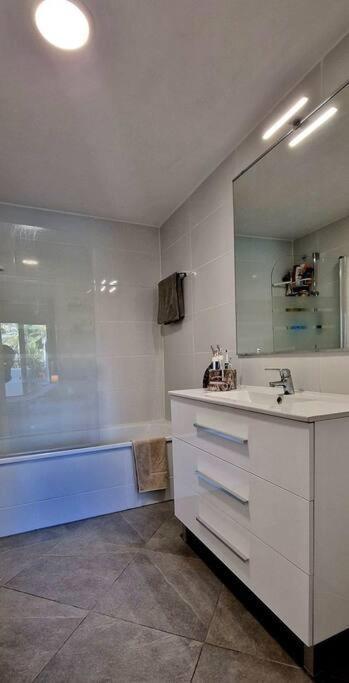 5* Stunning Golf & Sea Apartment Mijas Eksteriør bilde