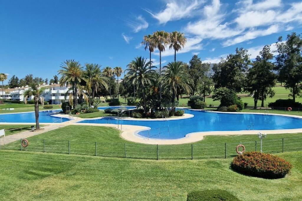 5* Stunning Golf & Sea Apartment Mijas Eksteriør bilde