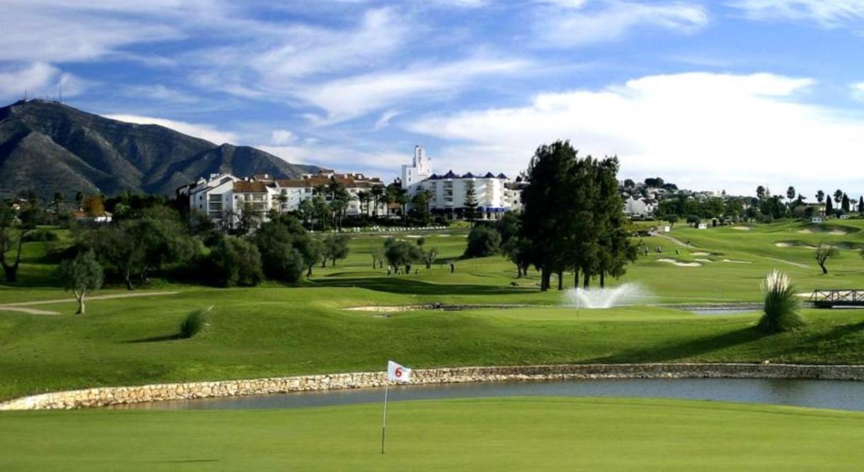 5* Stunning Golf & Sea Apartment Mijas Eksteriør bilde